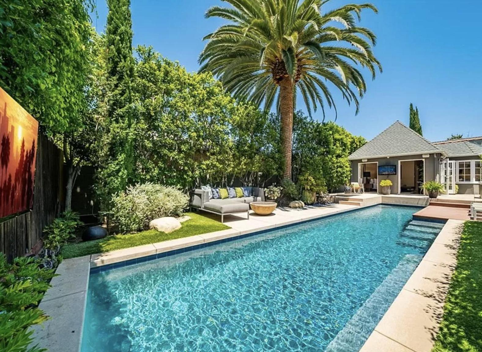 Oasis With Heated Pool & Villa Los Angeles